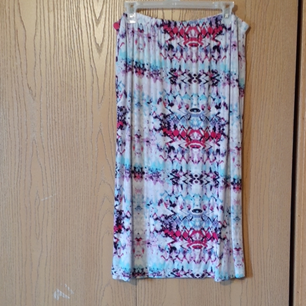 Midi skirt. Tyedye pattern.